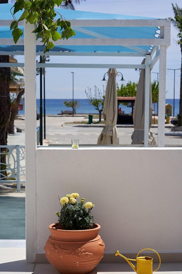 Sia Mare Seaside Apartments Фаліракі Екстер'єр фото