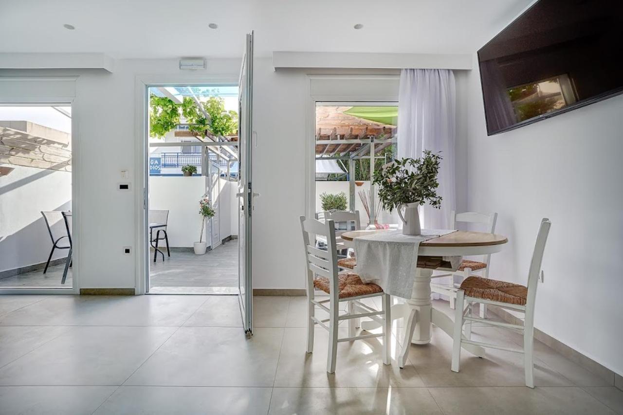 Sia Mare Seaside Apartments Фаліракі Екстер'єр фото