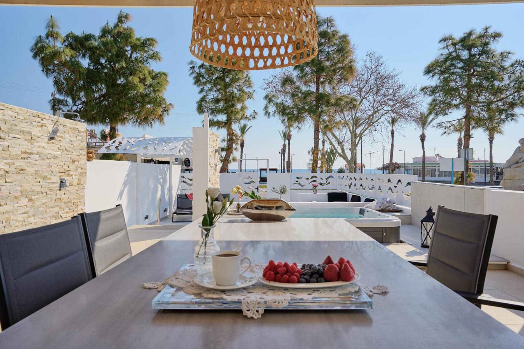Sia Mare Seaside Apartments Фаліракі Екстер'єр фото